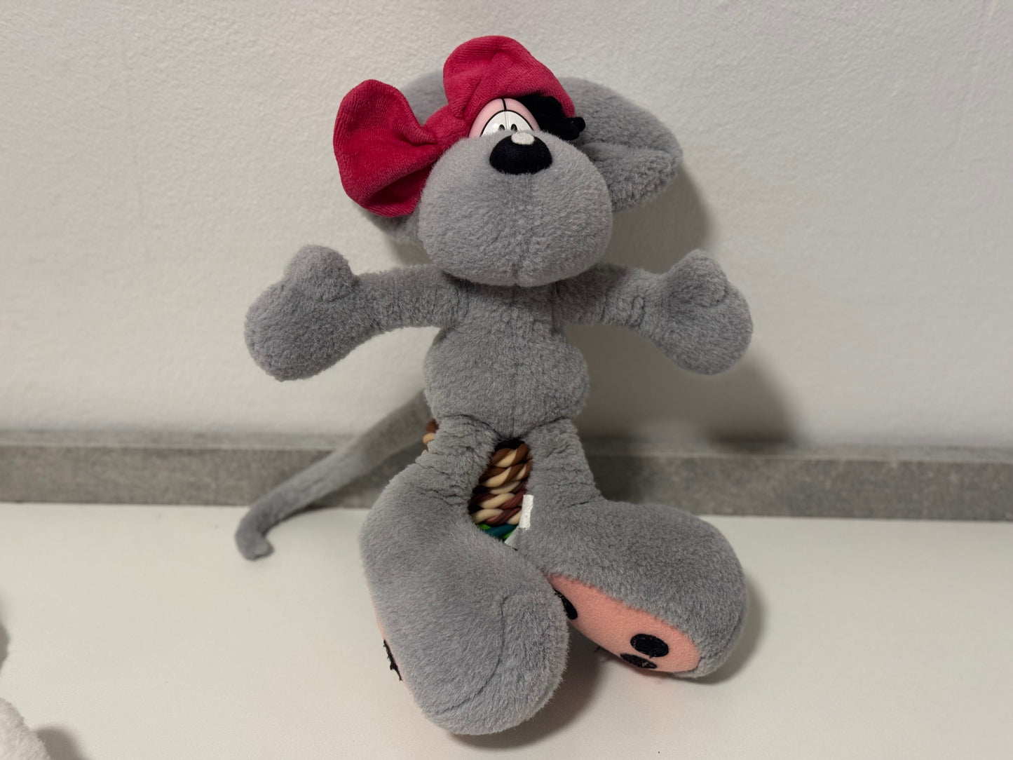 Diddl Grau mit Roter Schleife